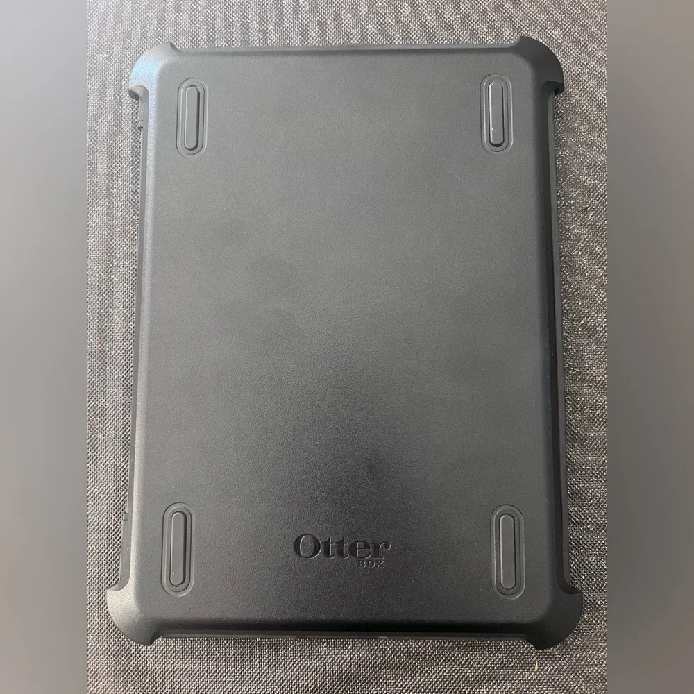 OtterBox Gray iPad Pro 11 Protective Case (Defender Pro Series)